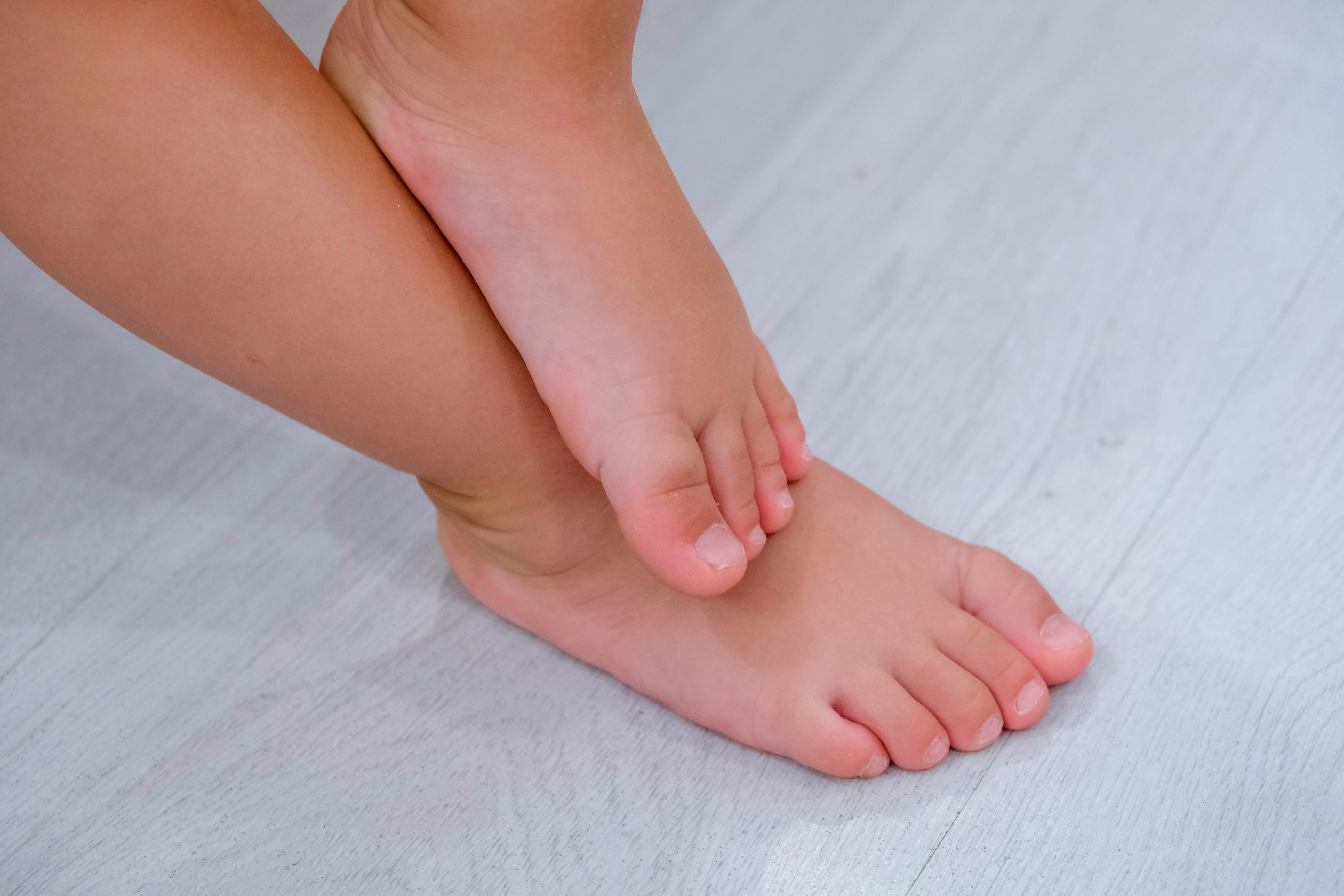 Los pies planos en las niñas y los niños - Farmaceuticonline